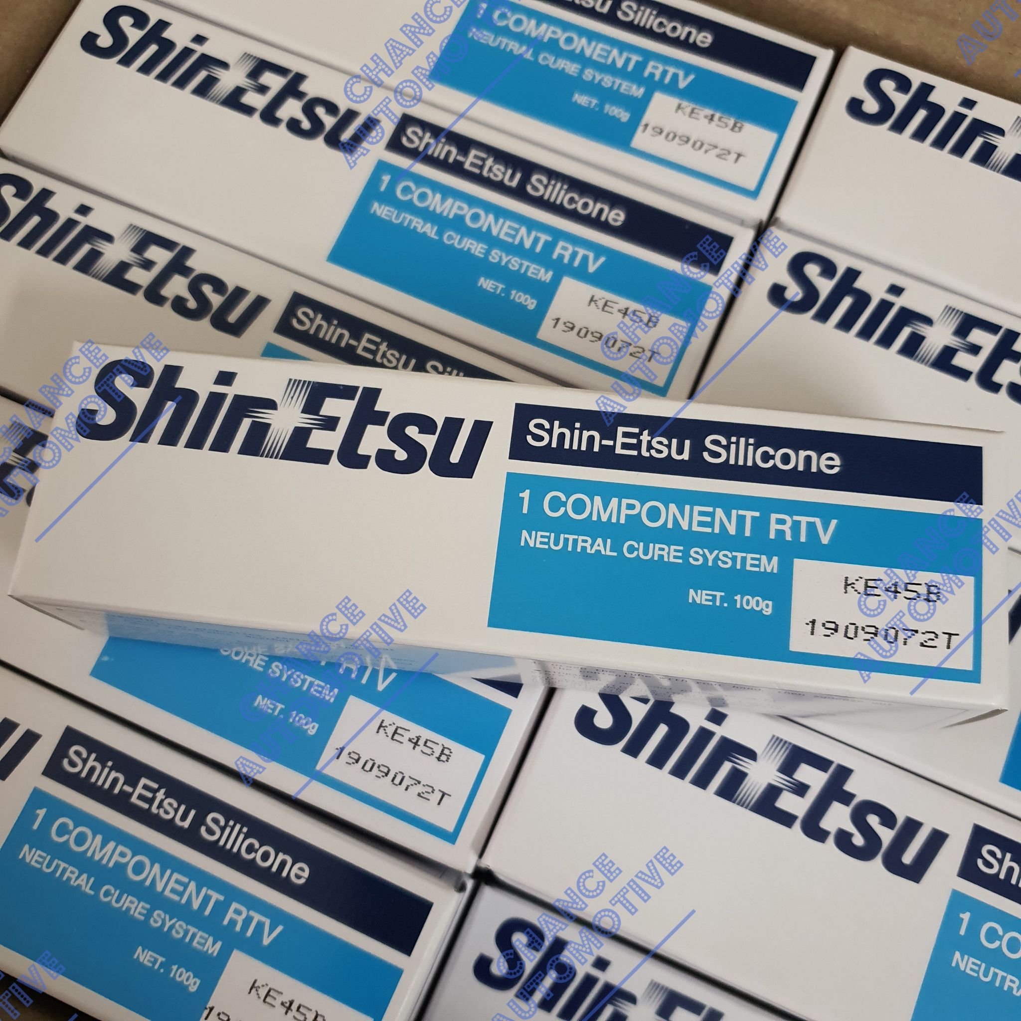 ShinEtsu กาวทาประเก็น กาวประกอบเครื่อง Shin-Etsu สีดำ แท้100% KE45B กาวทาปะเก็น 100g กาวปะเก็น ShinEtsu KE45B (สีดำ)