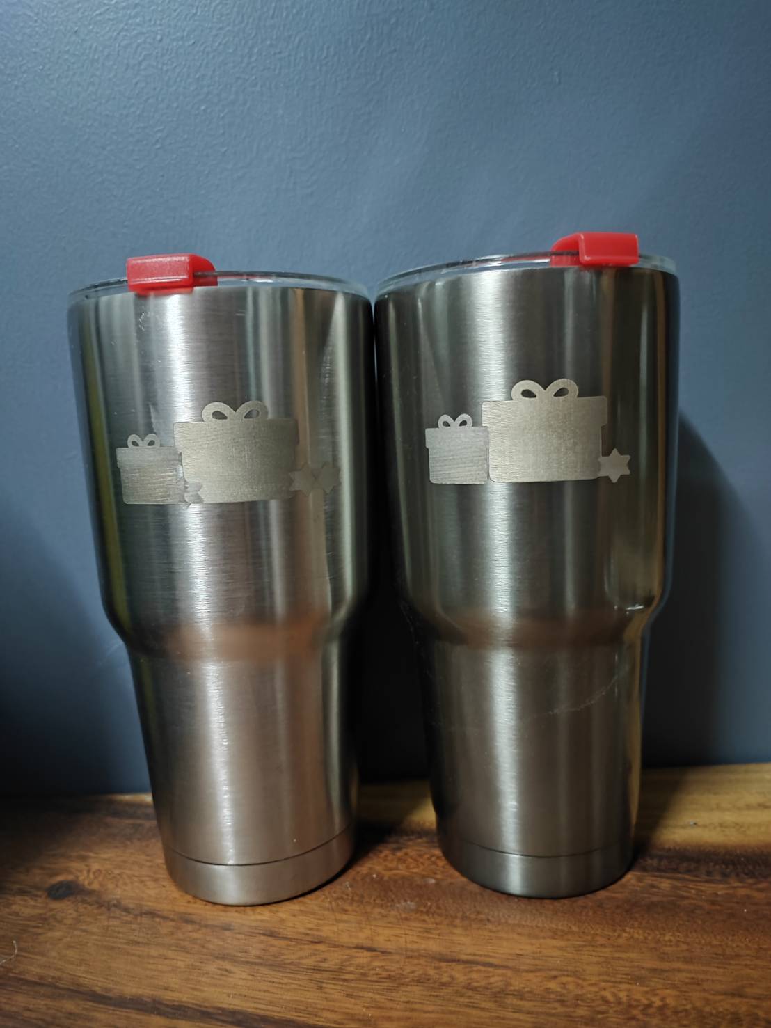 แก้วเก็บร้อนเย็น 30 oz [ แก้วเก็บเย็น , แก้วเก็บร้อนเย็น , แก้วน้ำ , กระติกน้ำแข็ง , Tumbler ] สี ทอง สี ทอง