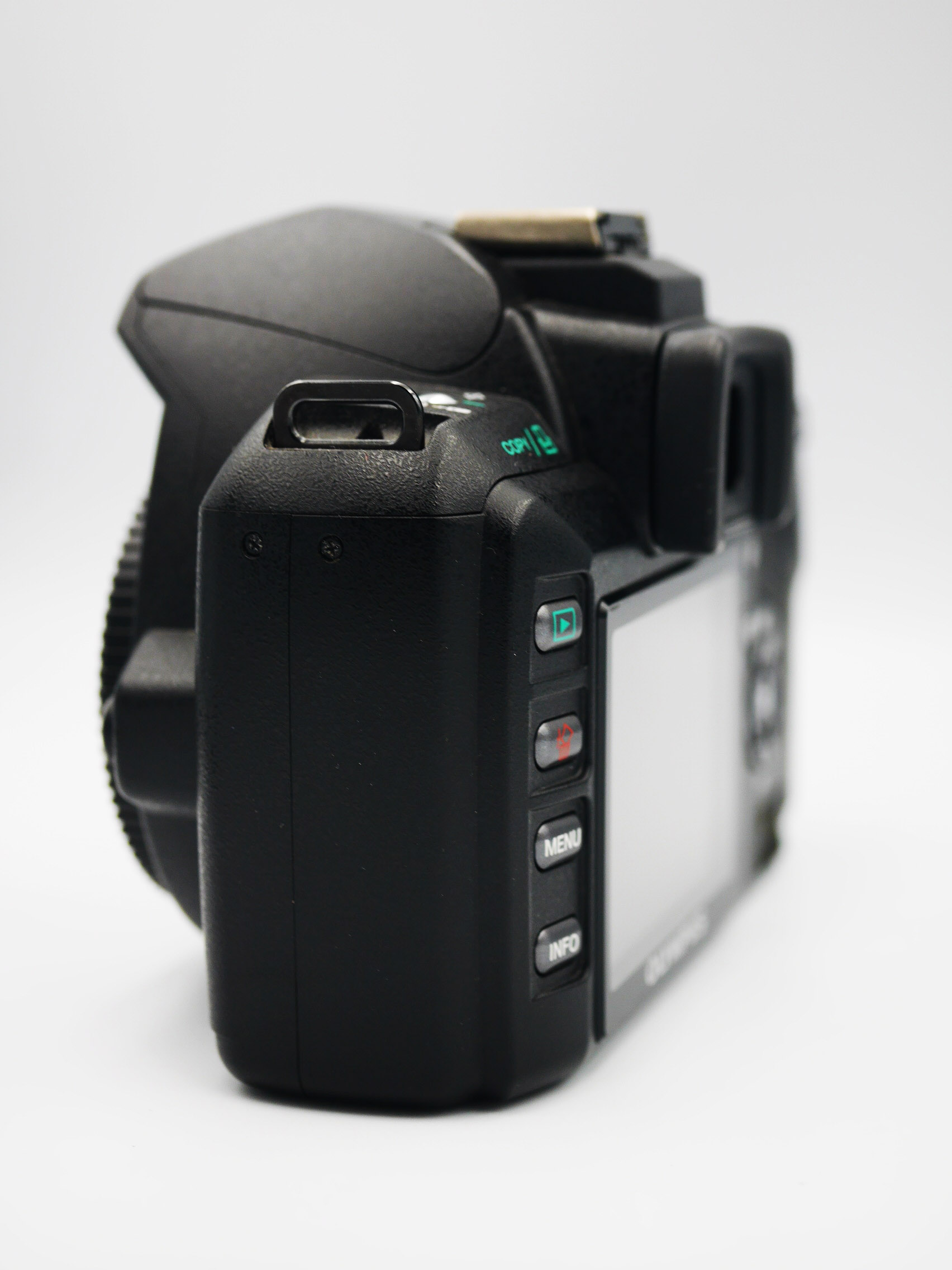 Olympus E510 (or Olympus EVOLT E510 in North America) Four Thirds