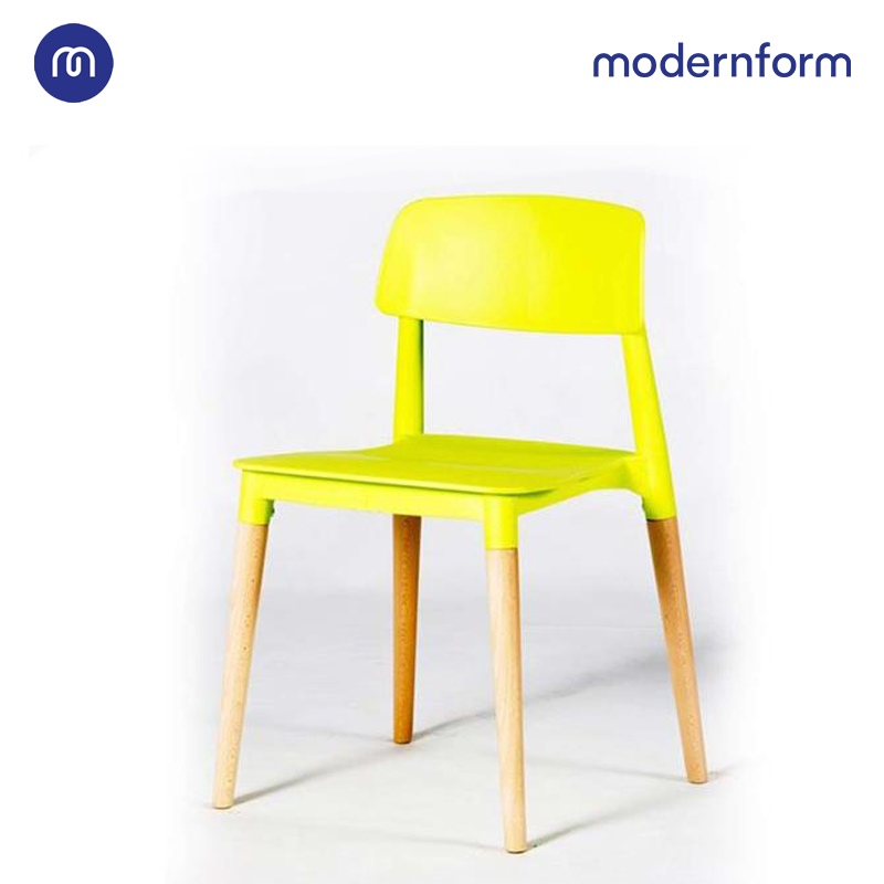 Modernform เก้าอี้เอนกประสงค์ เก้าอี้สัมมนา  รุ่น PW018  สีเขียวเหลือง สไตล์เฉพาะตัว ง่ายต่อการเคลื่อนย้าย สะดวกในการจัดเก็บ ใช้งานได้อเนกประสงค์  เก้าอี้พลาสติก ขาไม้จริง