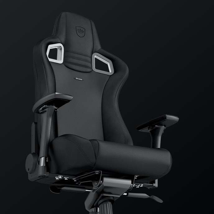 noblechairs  EPIC BLACK EDITION