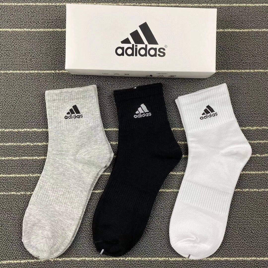 Adidas ถุงเท้ากีฬา sock ถุงเท้าข้อสั้นเนื้อนุ่ม ถุงเท้าทำงาน แบบ ไม่ มีกันลื่น（1กล่องมี 5 คู่）