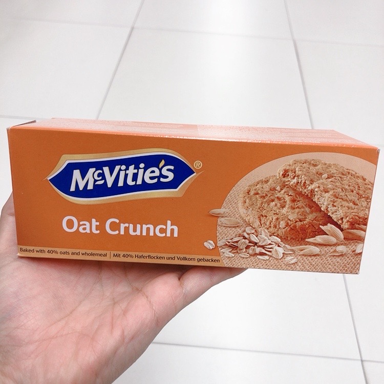 300g Mcvitie's Oat Crunch En Oat and Wholemeal Biscuits บิสกิตข้าวโอ๊ต และโฮลมีล