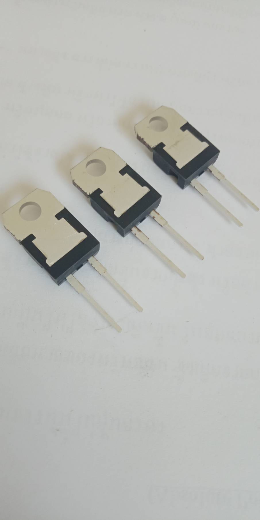 STPSC806D TO-220 2P ไดโอต 8A Schottky Silicon Carbide Diodesแท้100% ชอร ...