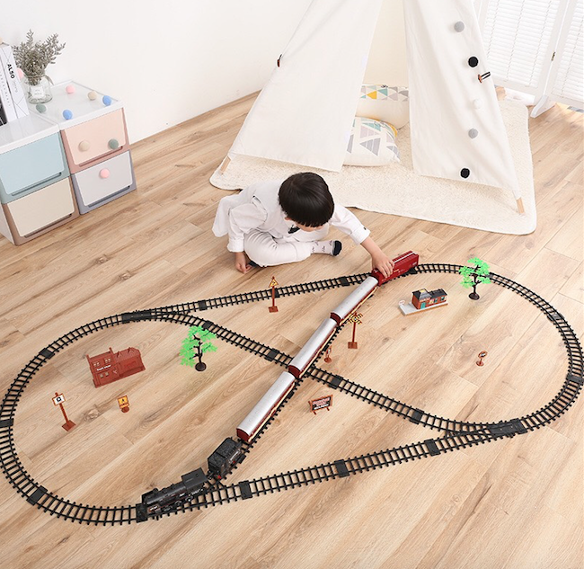 ของเล่นเด็ก ของเล่นรางรถไฟ ชุดรถไฟจำลอง ใส่ถ่านได้ พร้อมของตกแต่ง สีดำ ขนาด102x67cm รถไฟ 13x4.5x3cm BWJ001