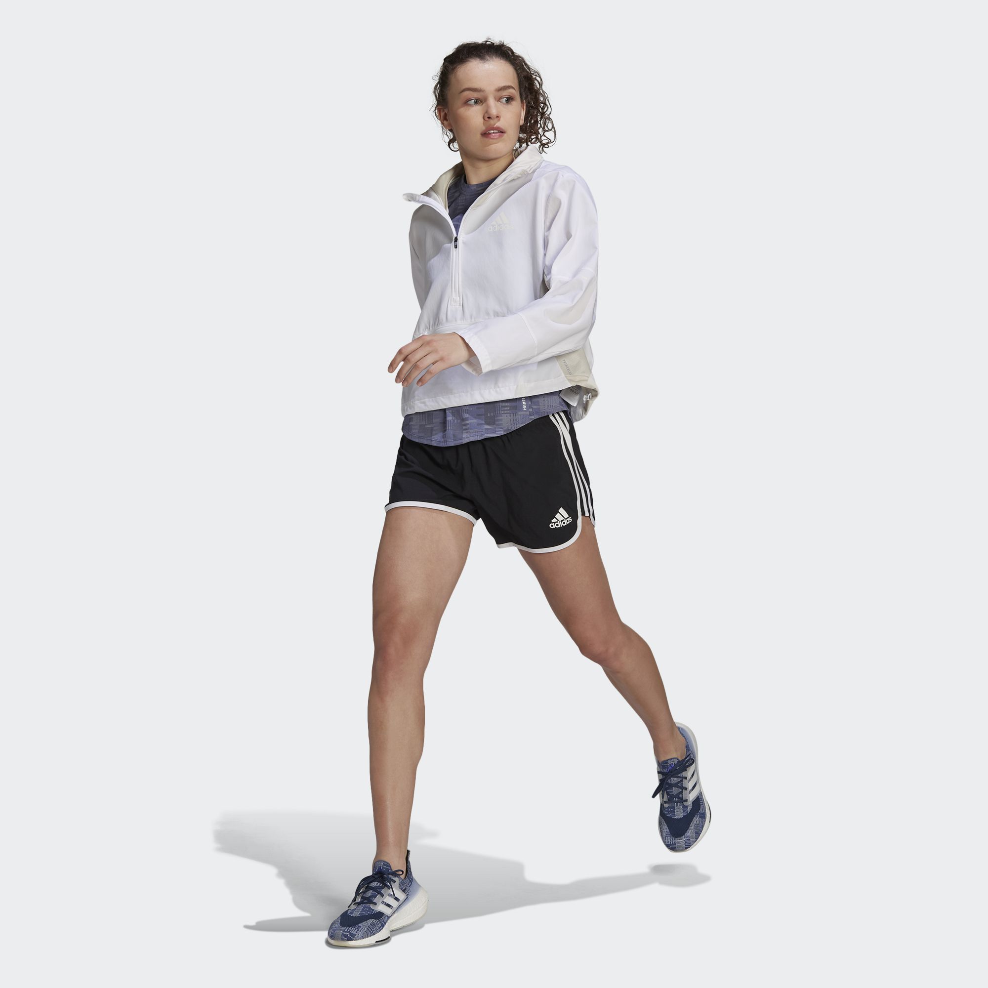 adidas RUNNING Marathon 20 Primeblue Running Shorts ผู้หญิง สีดำ GK1980