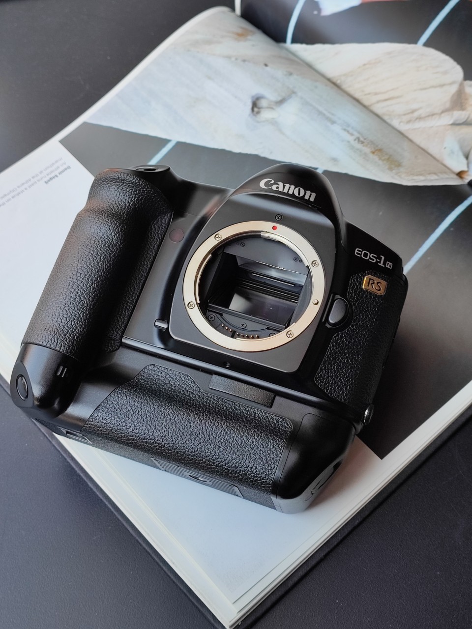 Canon EOS1N RS film camera 58Skyrrg ThaiPick
