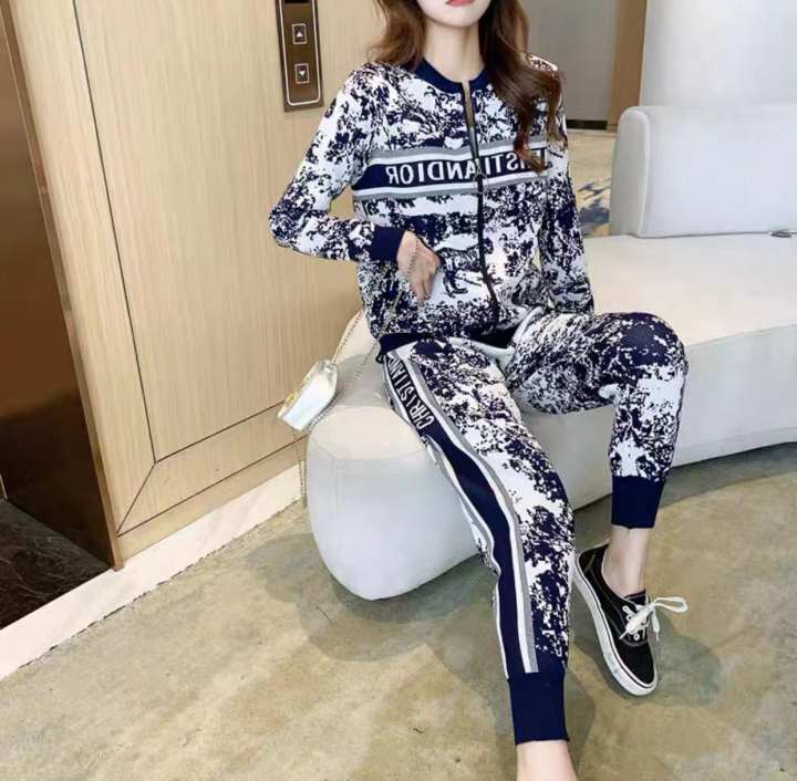 spring fashion ชุดเซต 2 ชิ้นฟรีไซร์ยืดหยุ่นได้เยอะคุ้มสุด ๆ ผ้าดีการันตีผ้าดีมาก ๆ พร้อมส่งสีตามแบบตรงปก clothes tz-D634 – No Brand >>> top1shop >>> lazada.co.th