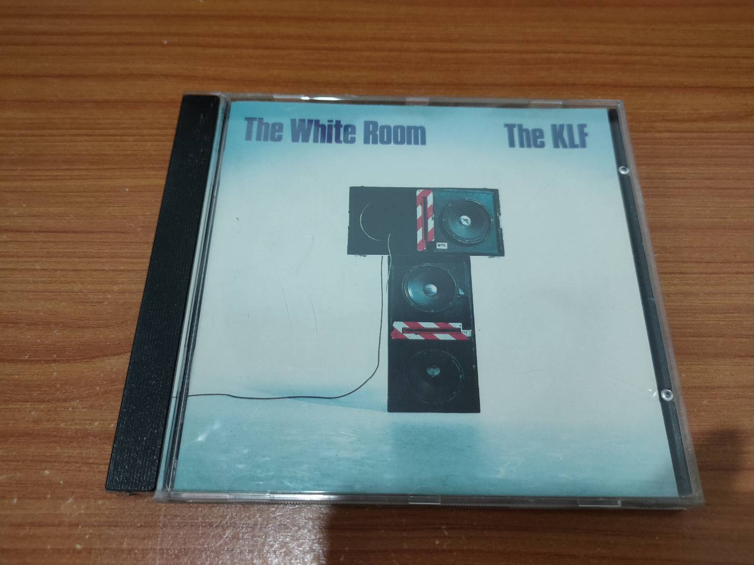 CD.MUSIC ซีดีเพลง เพลงสากล The White Room The KLF   ***โปรดอ่านรายละเอียดสินค้าก่อนทำการสั่งซื้อ***