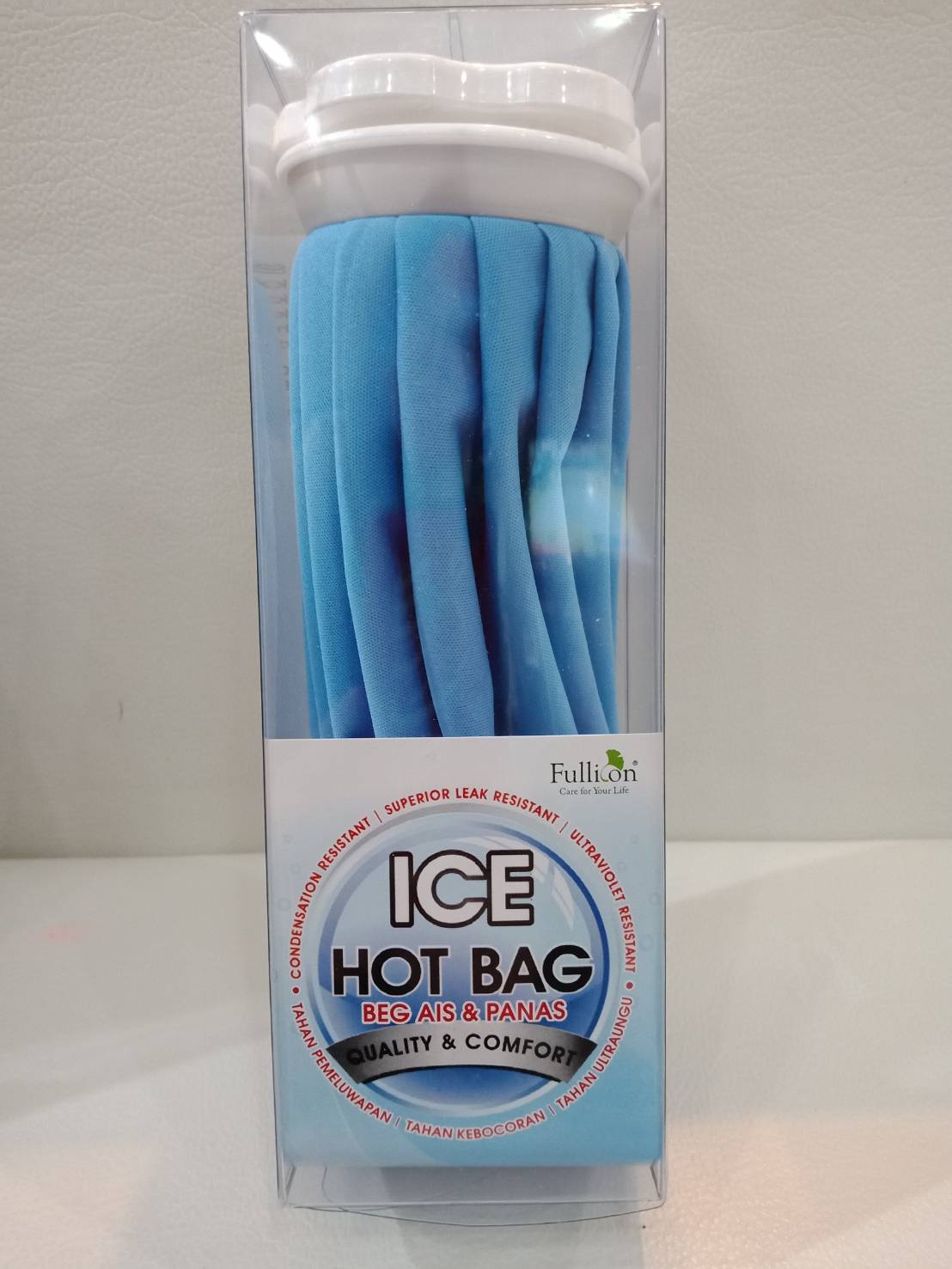 CE HOT BAG (ส่งฟรีและส่งเร็วมากๆค่ะ) SIZE :11' (28 cm)CAPACITY :3000C.C ราคา 550 บาท ผ้าดีมากสีสวยสำหรับใส่น้ำแข็ง
