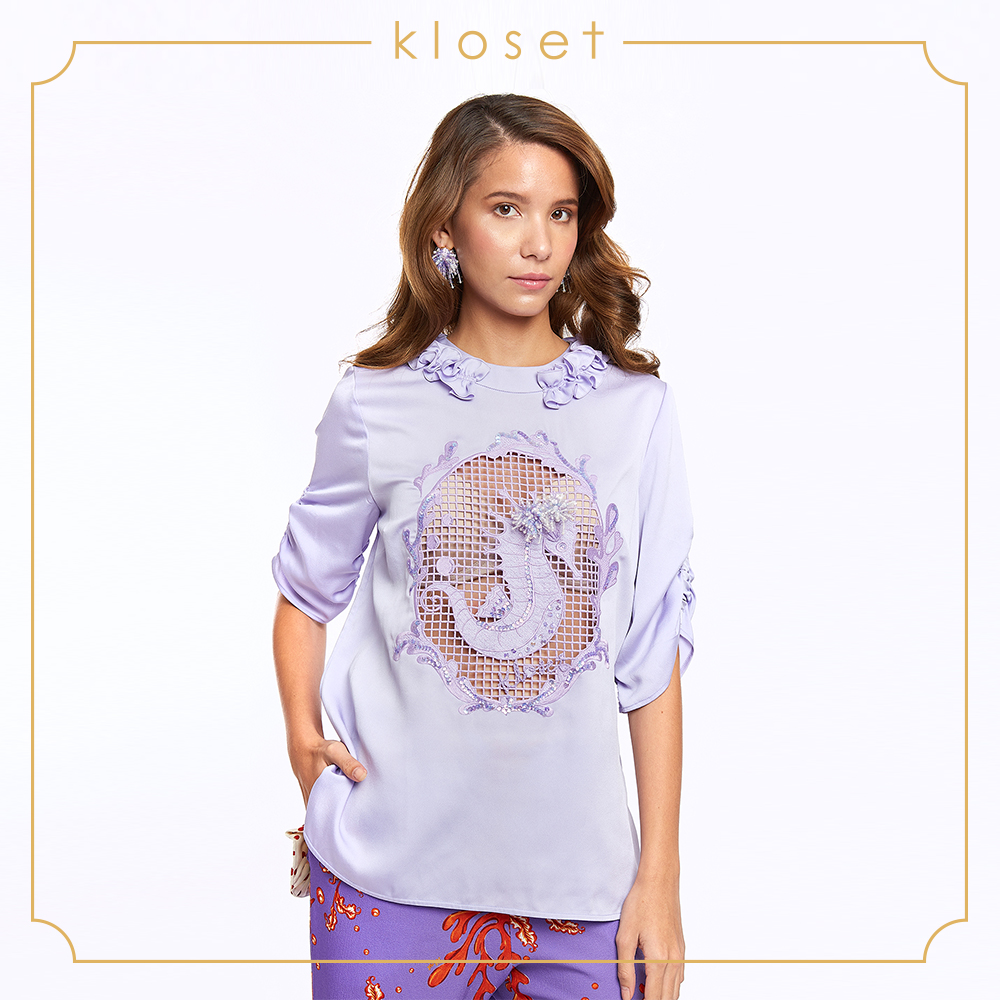 Kloset Embroidered Top (RS19-T012) เสื้อผ้าผู้หญิง เสื้อผ้าแฟชั่น เสื้อแฟชั่น เสื้อผ้าปัก เสื้อปักเลื่อม สี สีม่วง สี สีม่วงไซส์ S
