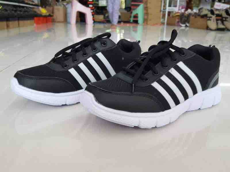 **งานสั่งทำ รองเท้าผ้าใบหัวเหล็ก สไตล์สปอร์ต น้ำหนักเบา ใส่สบาย 450 บาท