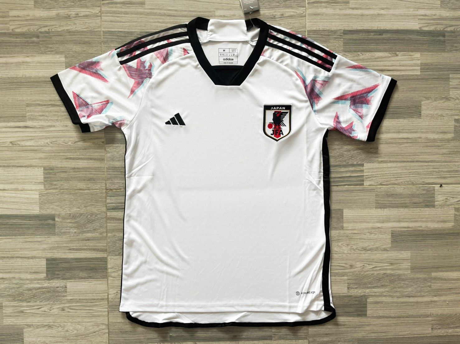 เสื้อฟุตบอลโลกทีมชาติ ญี่ปุ่น ชุดเยือน 2022/23 เกรดแฟนบอล Japan Away