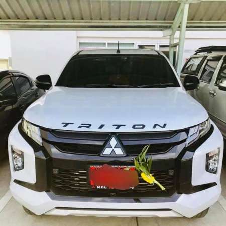 โลโก้ติดฝากระโปรง Mitsubishi Triton มิตซู ไทรทัน 3D นูน