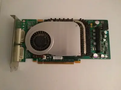 NVIDIA Quadro CN-0R7240 256mb Dual DVI PCI-E 8974 Ver: 120 Video Graphic Card