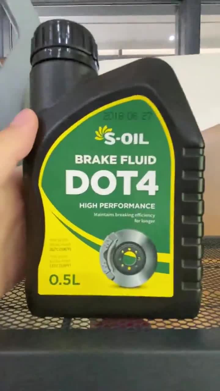 Woww สุดคุ้ม น้ำมันเบรค SOIL BRAKE FLUID DOT 4 น้ำมันเบรค ขนาด 0.5