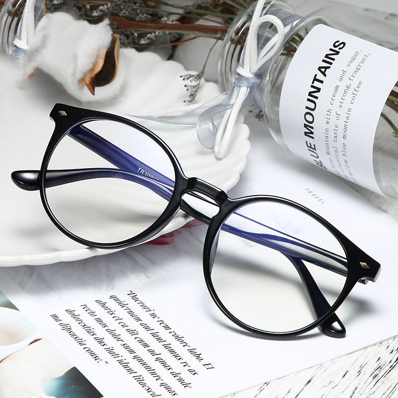แว่นกรองแสงสีฟ้า เลนส์ลูบบล็อคออโต้ ออกแดด เปลี่ยนสี แถมฟรีกล่องแว่นพกพาคุณภาพดี+ผ้าเช็คเลนส์ฟรี