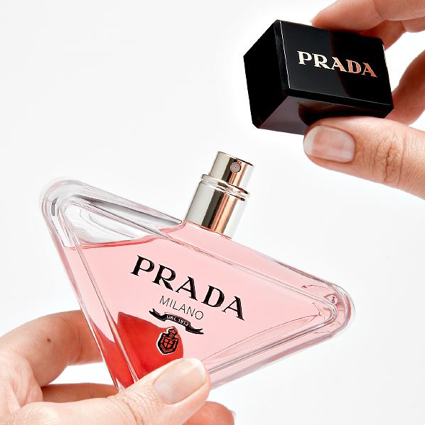 Prada Paradoxe Eau De Parfum น้ำหอมพราด้า มี 2 ขนาด 50มล และ 90มล