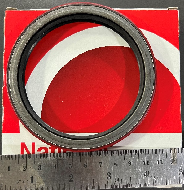 National 415563 Oil Seal 