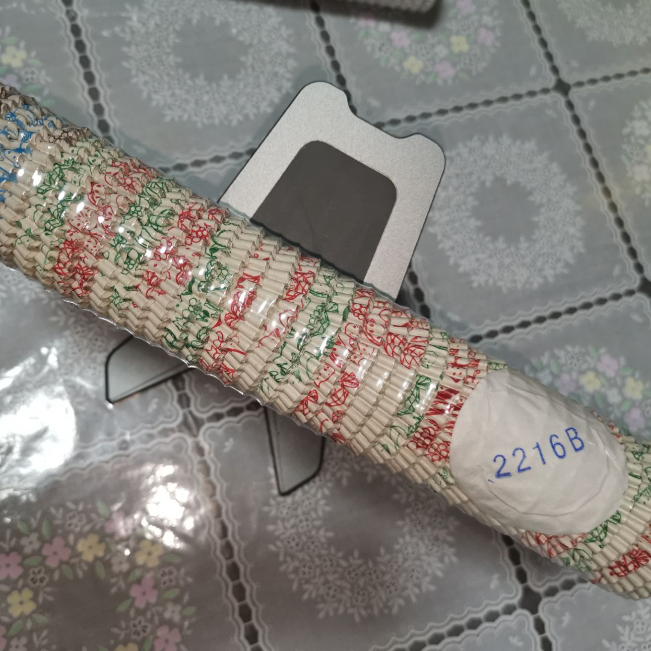 กระทงกระดาษ 2216B ลายผลไม้ จำนวน 1 แถว มี800ใบ สำหรับใส่ขนมอบ และนึ่ง