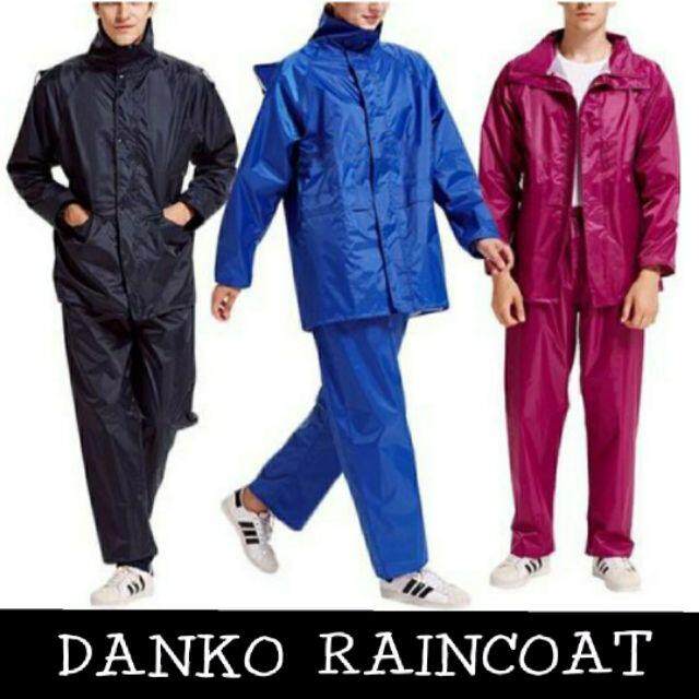 โปรโมชั่น ชุดกันฝน DANKO Raincoat เสื้อกันฝน มีแถบสะท้อนแสง (เสื้อแบบมีหมวกฮู้ดพับเก็บได้+กางเกง+กระเป๋า)ผ้าโพลีเอสเตอร์อย่างหนา ลดกระหน่ำ เสื้อกั๊ก สะท้อน แสง เสื้อ เซฟตี้ ชุด สะท้อน แสง เสื้อ สะท้อน แสง สี ส้ม