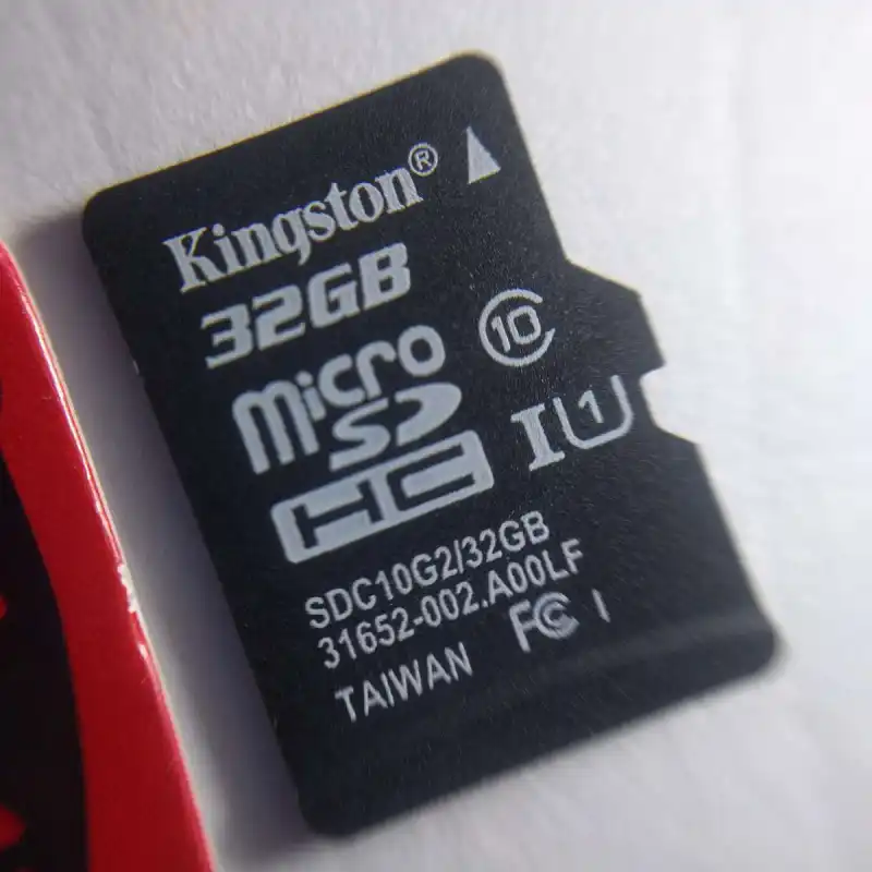 ภาพสินค้าBuy home  Kingston 32GB Class 10 Micro SD SDHC คิงส์ตัน เมมโมรี่การ์ด 32 GB จากร้าน Buy home 1593365983 บน Lazada ภาพที่ 2