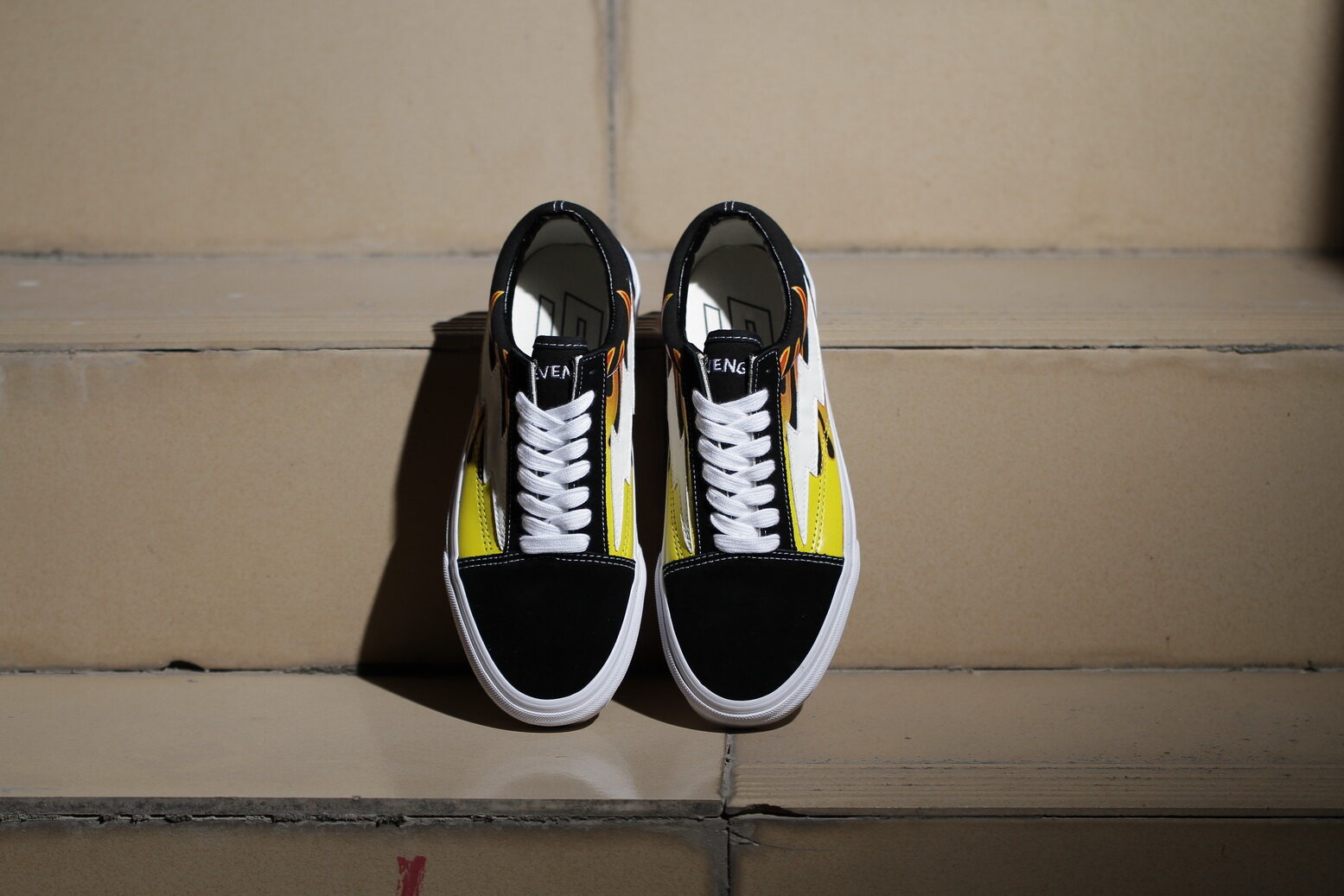 VANS OLD SKOOL Men's and Women's รองเท้าผ้าใบ V020 - The Same Style In ...