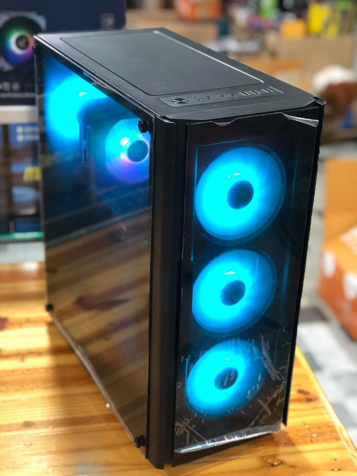 คอมแรงๆเล่นเกมส์ทำงานตัดต่อ CORE I5 RAM8GB HDD1000GB หรือ