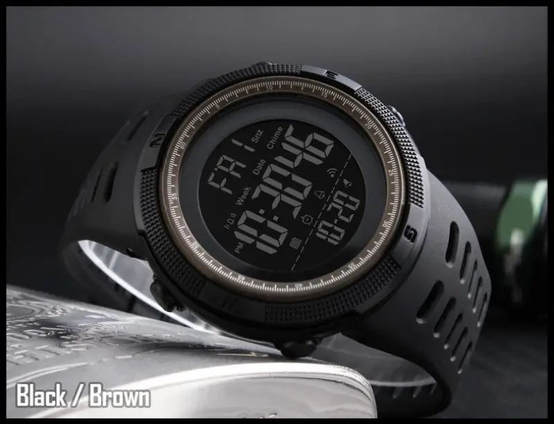 ภาพสินค้าลดจากป้ายอีก 50  1251 (ตั้งเวลาไทยให้ 100% ส่งเร็ว พร้อมกล่องใบรับประกันครบเซ็ท) นาฬิกาข้อมือผู้ชาย มัลติฟังชั่น สายเรซิน รุ่น SK-1251 (Red) จากร้าน NINE FACE บน Lazada ภาพที่ 1