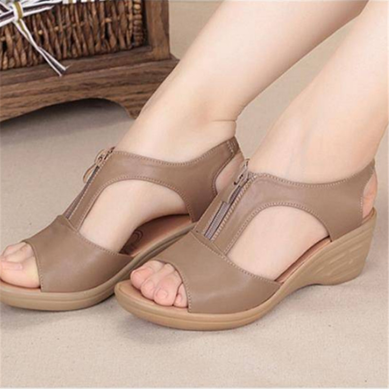 Wedge sandals รองเท้าแฟชั่นผู้หญิงรองเท้าแตะฤดูร้อนรองเท้าแตะแพลตฟอร์ม
