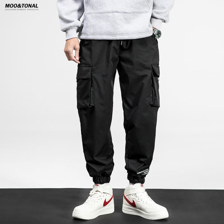 trendy black cargo pants