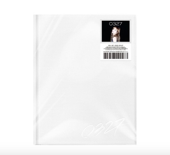 [พร้อมส่ง] Lisa Photobook Ver.2 + ของแถมจาก Ktown