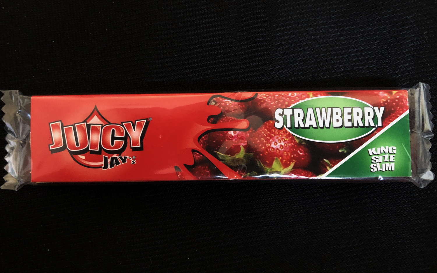 JUICY JAY'S ROLLING PAPERS STRAWBERRY (NEW) MADE IN SPAIN (imported) !! FREE 18 SWAN filters