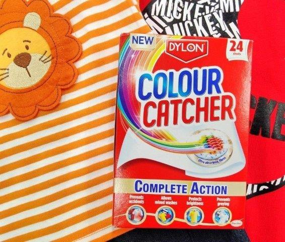 ไดล่อน คัลเลอร์ แคชเชอร์ แผ่นดักจับสีตก และสิ่งสกปรกขณะซัก (24 ชิ้น) Dylon Colour Catcher หมดปัญหาการซักผ้าขาว และผ้าสีรวมกัน ด้วย Colour Catcher !!!