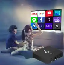 ภาพขนาดย่อของภาพหน้าปกสินค้าWEYON ทีวี 32 สมาร์ททีวี full hd ready รับประกัน 1 ปี ฟรี Android Smart Box ดู Yo โดยตรง Smart TV 32 ส่งจากโกดังไทย จากร้าน WEYON IU บน Lazada ภาพที่ 1