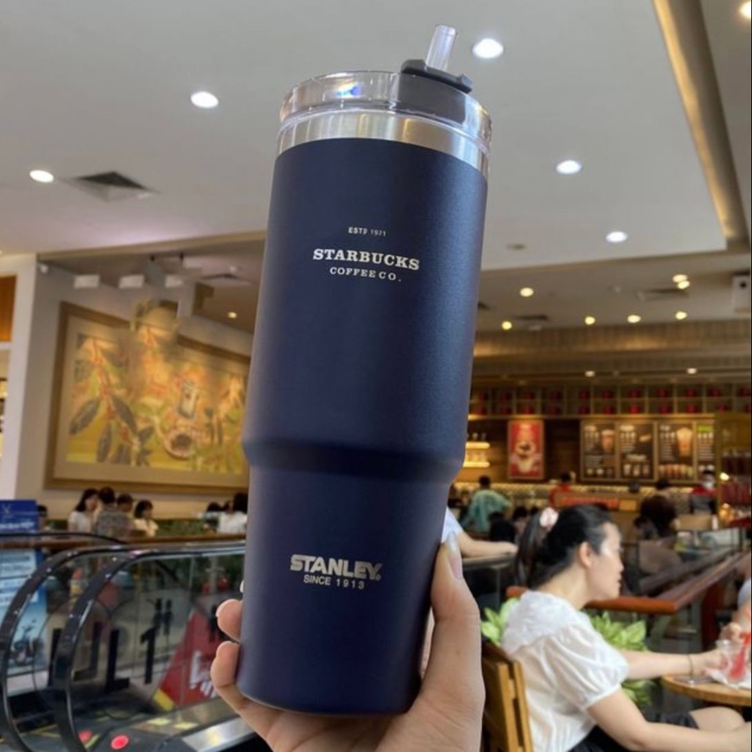 รุ่นใหม่ล่าสุด แก้ว Stanley+Starbucks Navy Collection พร้อมหลอด ขนาดความจุ  30 oz | Lazada.co.th