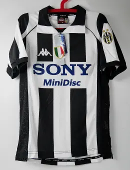 juventus 100 years jersey