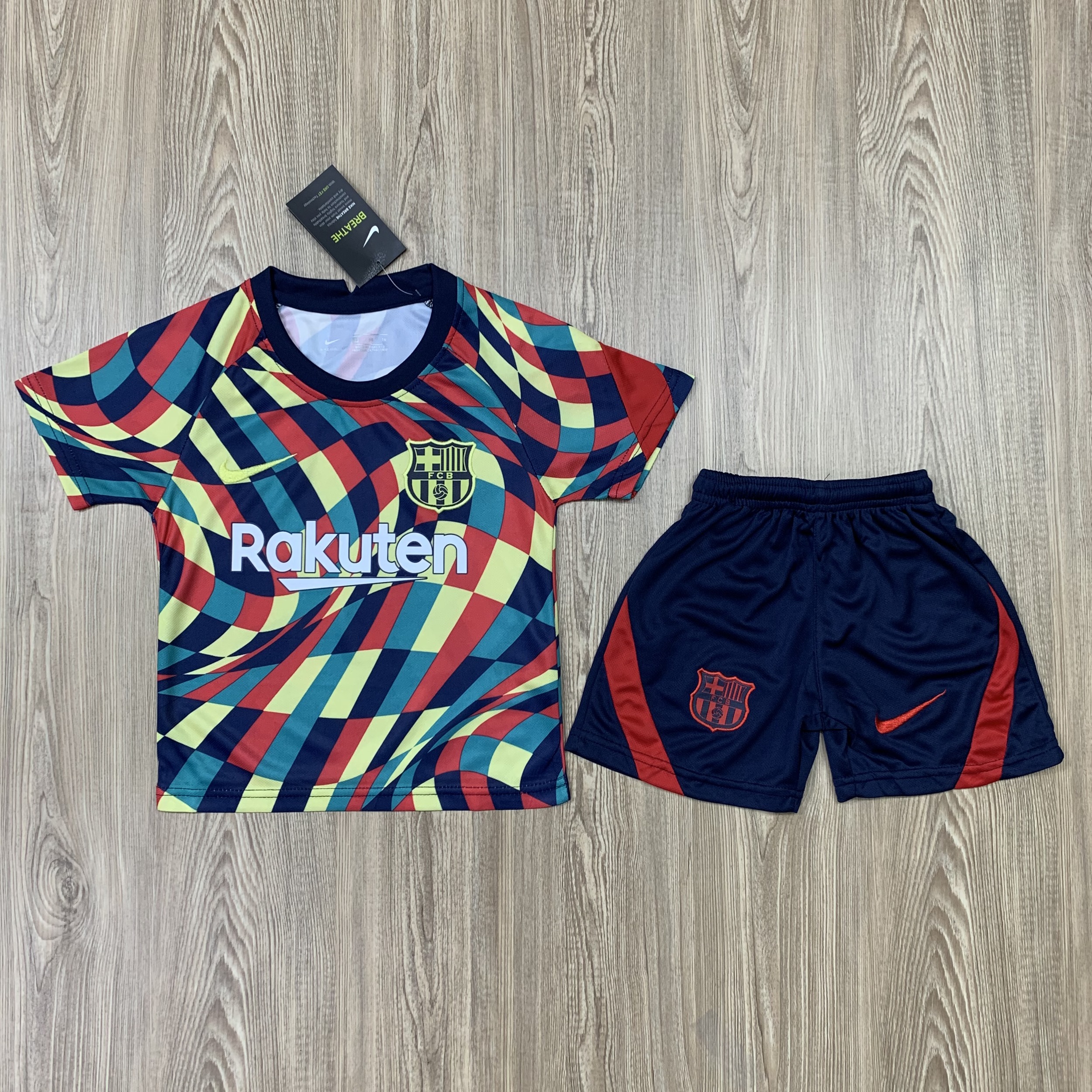 ชุดฟุตบอลเด็ก ชุดบอลเด็ก ชุดกีฬาเด็ก ชุดเด็ก เสื้อทีม Barcelona ซื้อครั้งเดียวได้ทั้งชุด (เสื้อ+กางเกง) ตัวเดียวในราคาส่ง สินค้าเกรด AAA