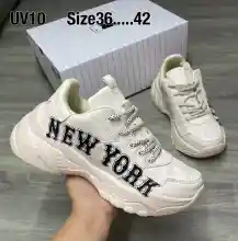 ภาพขนาดย่อของภาพหน้าปกสินค้ารองเท้า New York รองเท้ากีฬา รองเท้าผ้าใบ สำหรับผู้หญิง Sz 36--42 จากร้าน Minishop123 บน Lazada