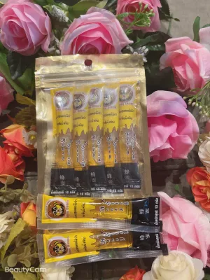 Tai Honey Queen น้ำผึ้งแท้ จากดอกไม้ป่าธรรมชาติ 100% 12กรัม แพด 5 ซอง