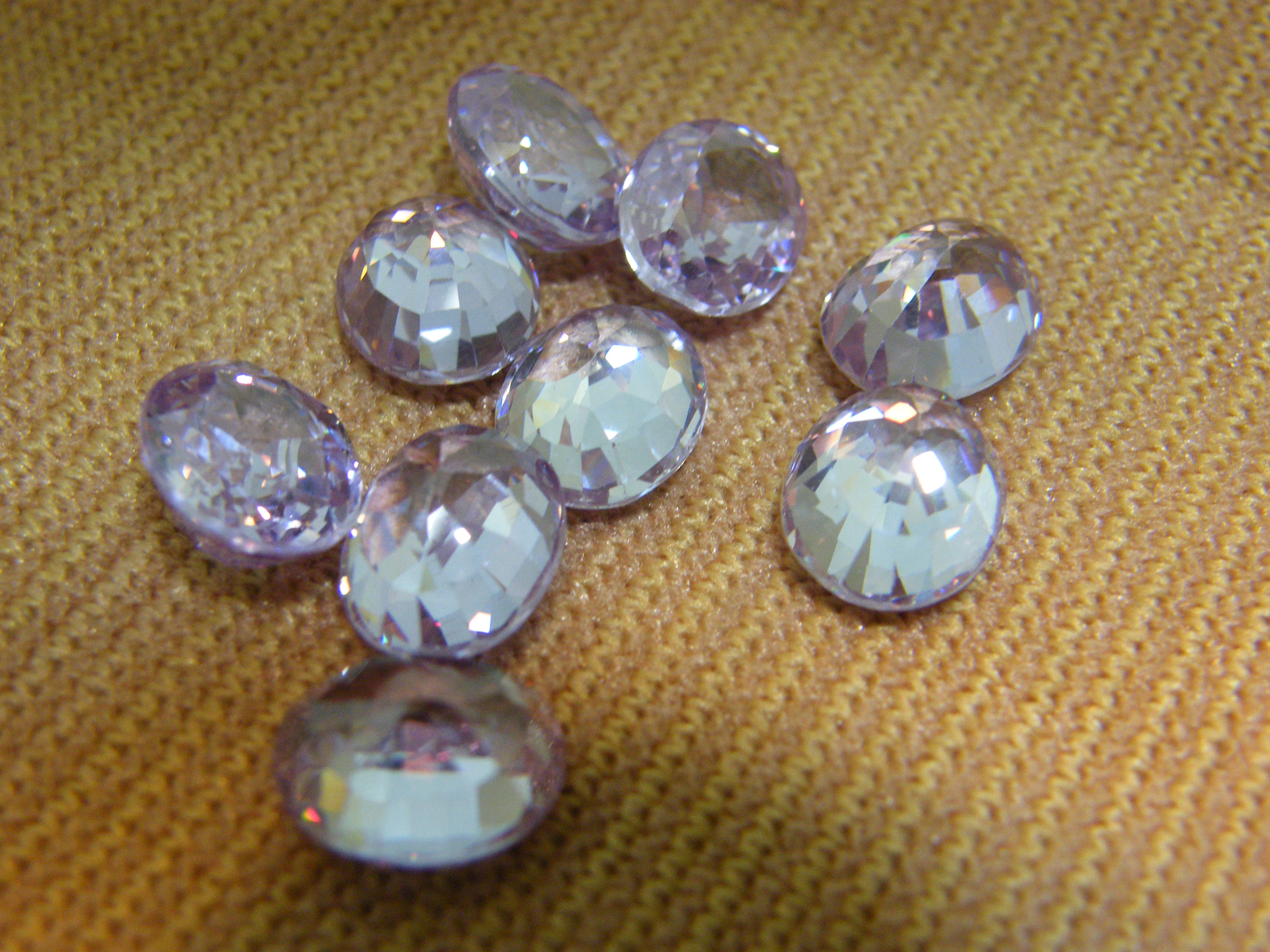 เพชรรัสเซีย DIAMOND PURE.สีลาเวนเดอร์ LAVENDOR  6 CTS OVAL 9X7 MM  Cubic zirconia American diamond stone