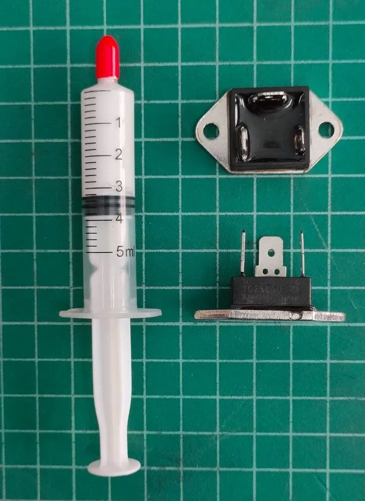 ไตรแอค เครื่องทำน้ำอุ่น TG25C0 Triac Electric home shower พร้อมซิลิโคนระบายความร้อน