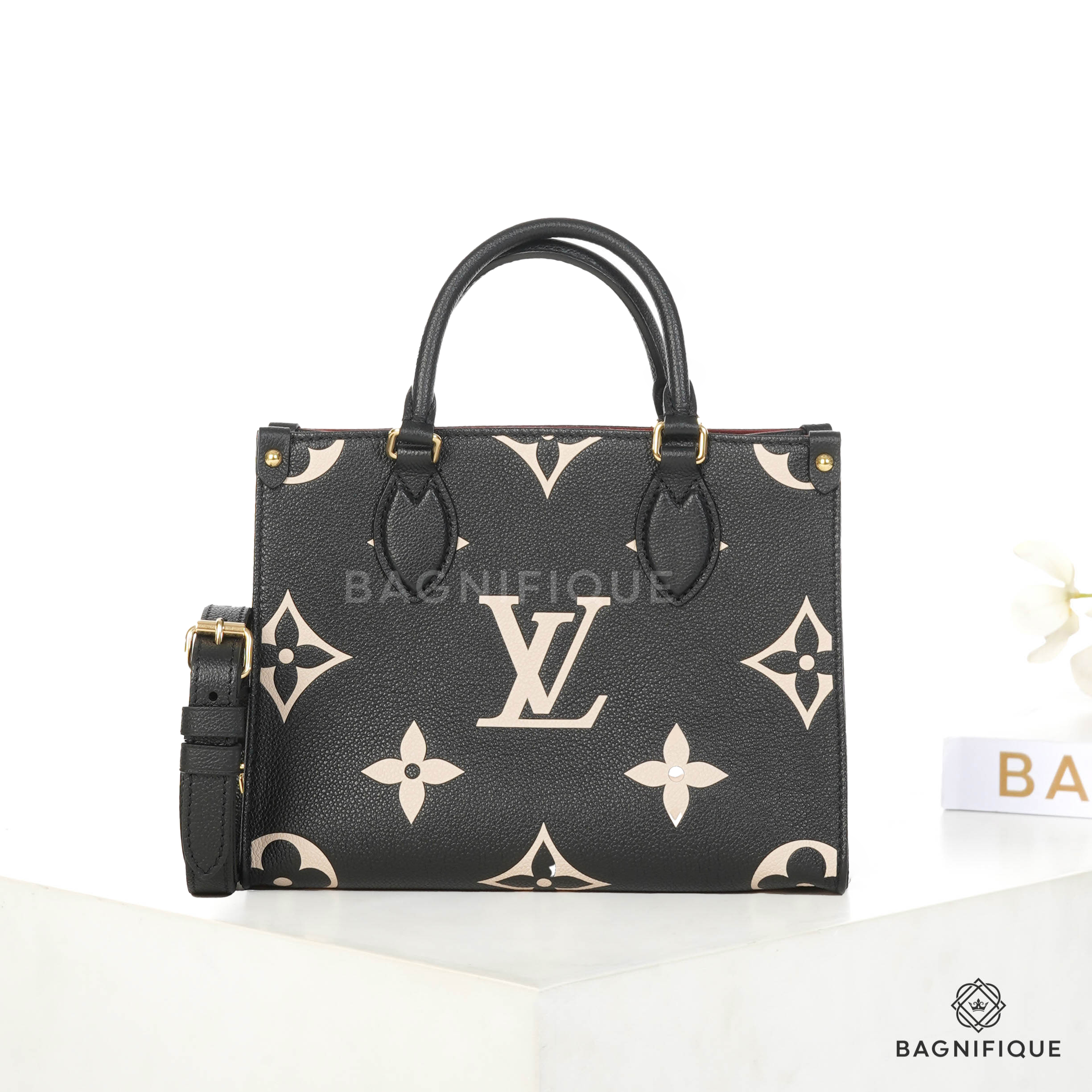 NEW LV ON THE GO PM BLACK GIANT MONOGRAM CALF GHW MICROCHIP Lazada.co.th