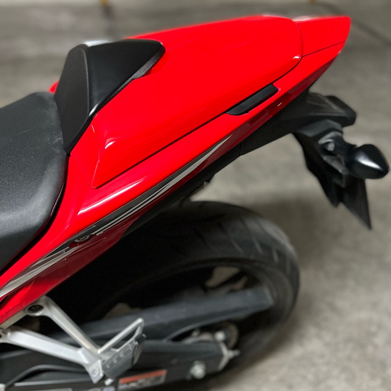 Motorcycle Rear Pillion Passenger Seat Cover Cowl Fairing for Honda