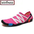 Wolfness สำหรับผู้ชายและผู้หญิง รองเท้าสุขภาพ เบา ทนทาน เป็นคู่ว่ายน้ำกลางแจ้งลำธารสตรีมรองเท้าชายหาดดำน้ำความเร็วการรบกวนรองเท้าน้ำ