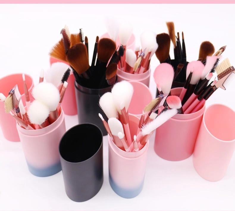 Makeup Brushes&Sets korea new ชุดแปรงแต่งหน้า brush set พร้อมกระบอกแปรง set 12 ชิ้น  คละสี  (มีเก็บเงินปลายทาง)