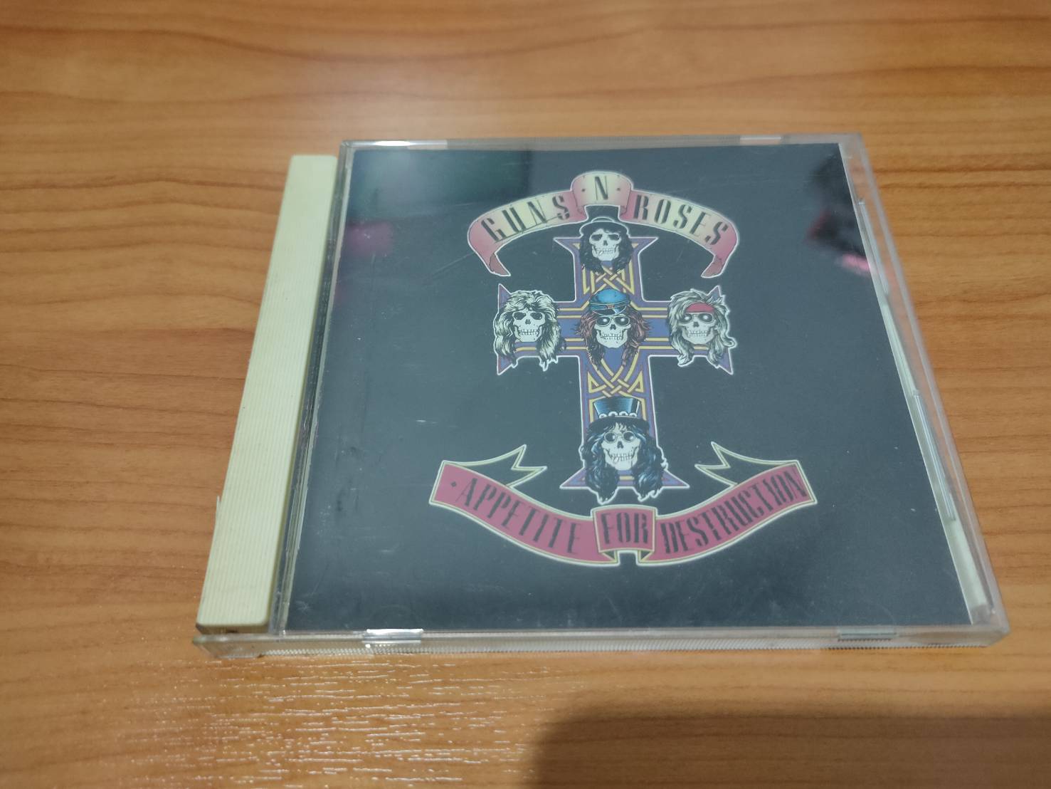 CD.MUSIC ซีดีเพลง เพลงสากล Guns 'N Roses Appetite For Destruction  (***โปรดดูภาพสินค้าอย่างละเอียดก่อนทำการสั่งซื้อ*** )