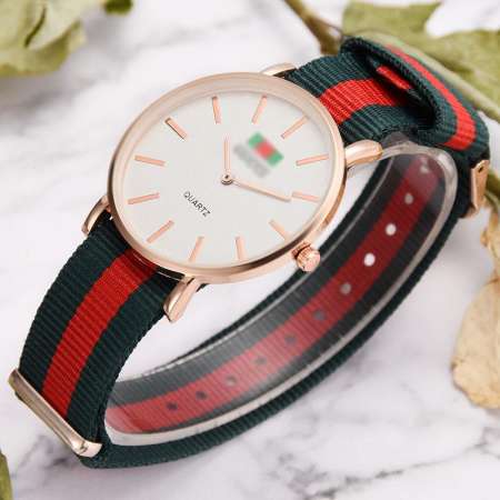 YBC CLASSIC นาฬิกาข้อมือควอตซ์ผ้าใบเคสที่คาดโลหะผสมนาฬิกาลำลอง YBC CLASSIC นาฬิกาข้อมือควอตซ์ผ้าใบเคสที่คาดโลหะผสมนาฬิกาลำลอง