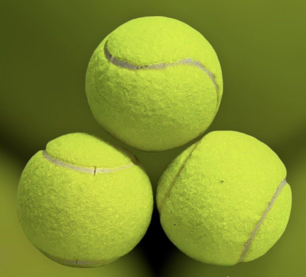 ลูกเทนนิสสีเขียว แพค 3 ลูก เด้ง95% สำหรับนักเทนนิสใช้ตี หรือเป็นบอลตะกร้า คุณภาพสูง ราคาถูกเว่อร์