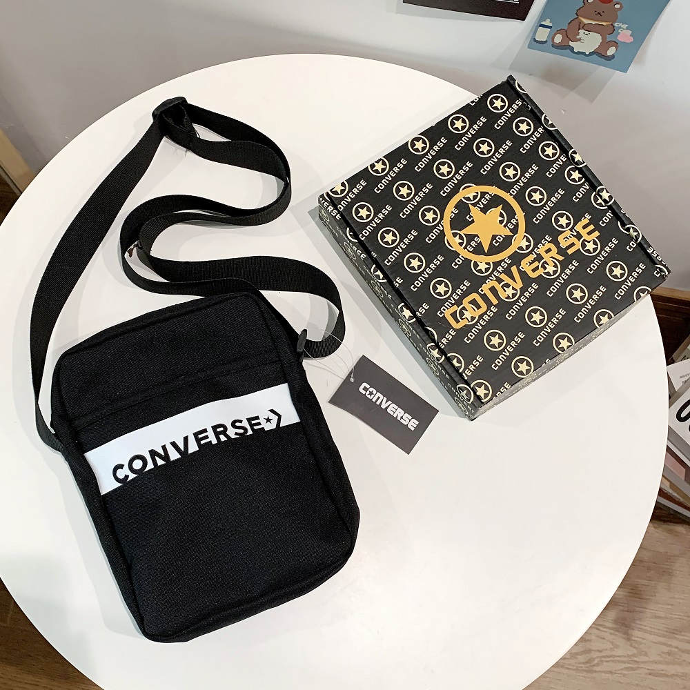 [ Converse แท้ 100% ] กระเป๋า Converse สะพายข้าง / กระเป๋าสะพายข้าง Converse รุ่น 1241 (พร้อมกล่อง)